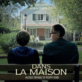 DANS LA MAISON